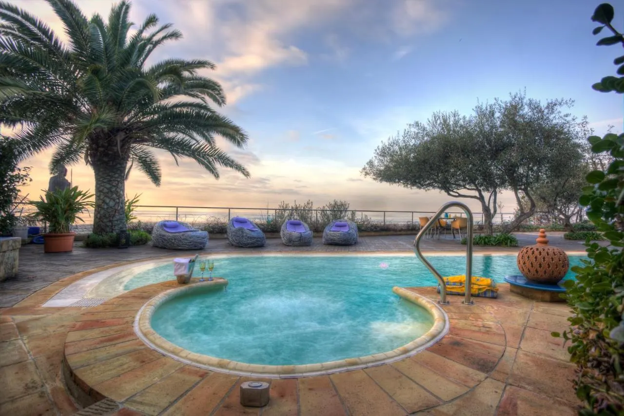 Villa Taalia location